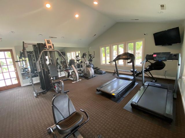 8034 Ravine Run Lane, Columbus, OH 43235