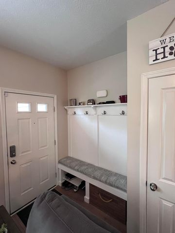 8034 Ravine Run Lane, Columbus, OH 43235