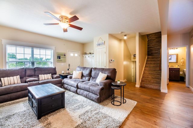 8034 Ravine Run Lane, Columbus, OH 43235