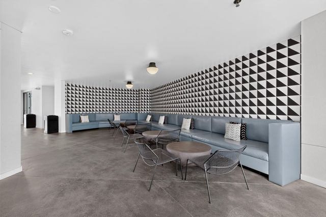 800 Embassy DR 205, Austin, TX 78702