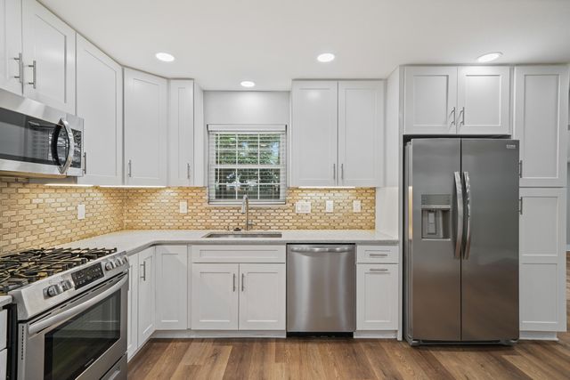 130 NE Walton Drive, Fort Walton Beach, FL 32548