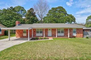 130 NE Walton Drive, Fort Walton Beach, FL 32548