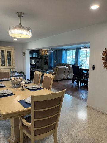 5893 34TH AVENUE N, St Petersburg, FL 33710
