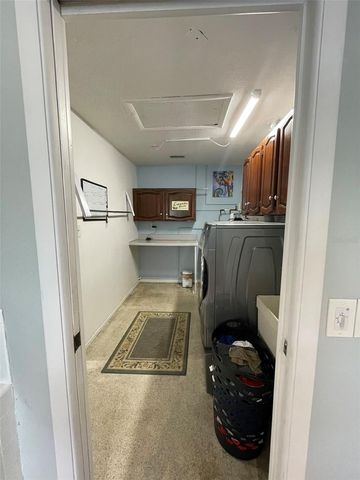 5893 34TH AVENUE N, St Petersburg, FL 33710