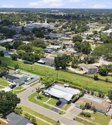 5893 34TH AVENUE N, St Petersburg, FL 33710