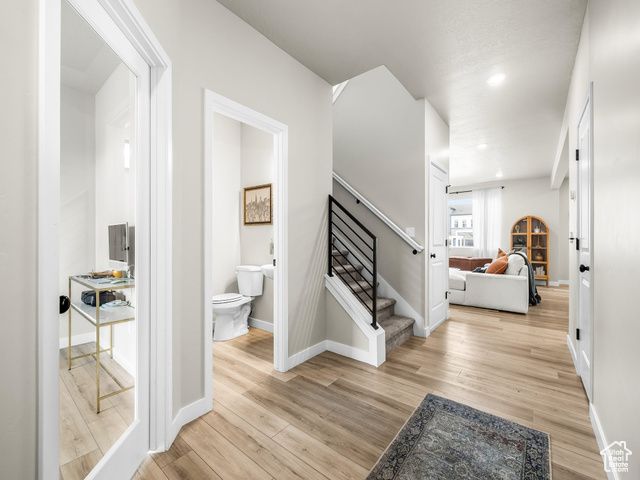 348 W TALONS REACH LN #111, Lindon, UT 84042