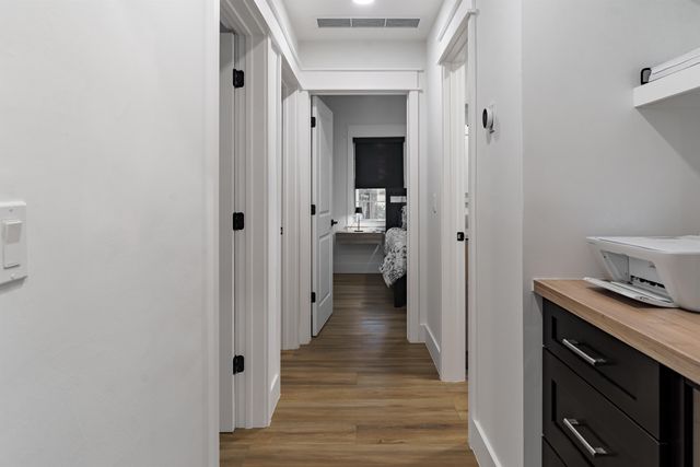 1821 Jackson Bluff Rd, Tallahassee, FL 32304