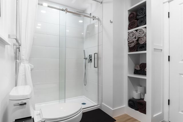 1821 Jackson Bluff Rd, Tallahassee, FL 32304