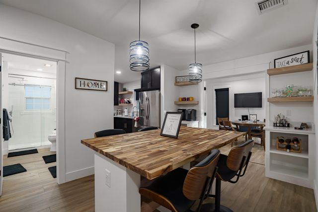 1821 Jackson Bluff Rd, Tallahassee, FL 32304