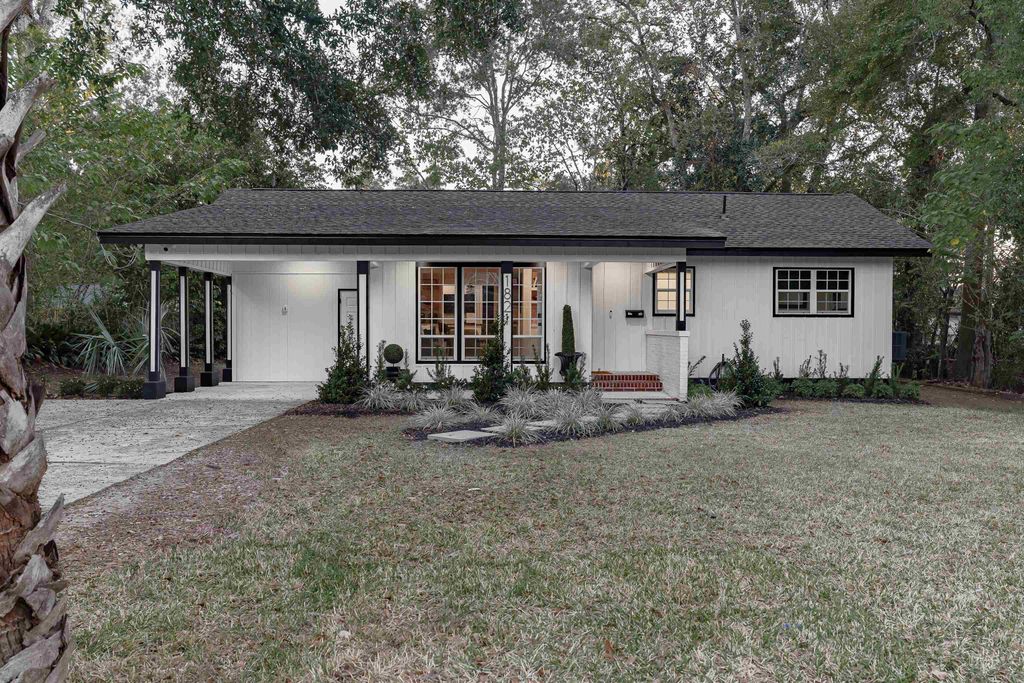 1821 Jackson Bluff Rd, Tallahassee, FL 32304