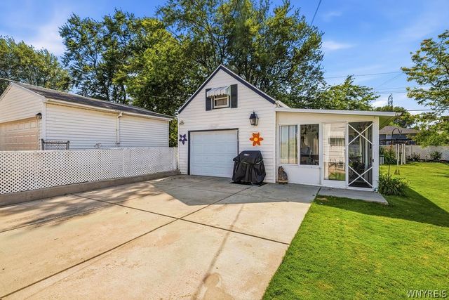 56 Crestview Avenue, Cheektowaga, NY 14225