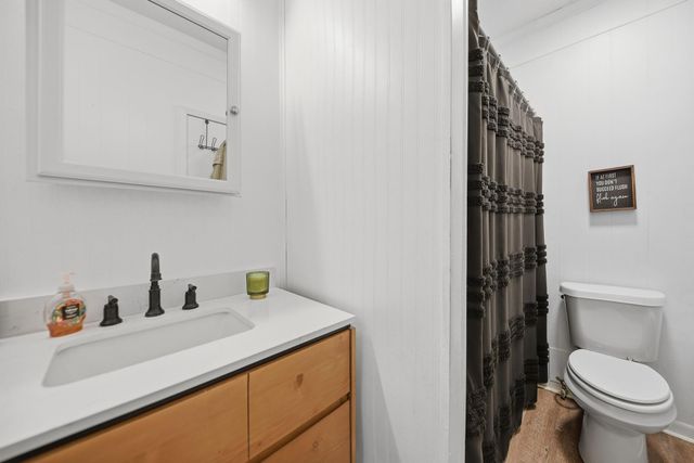 638 W Fisher Street, Bellville, TX 77418