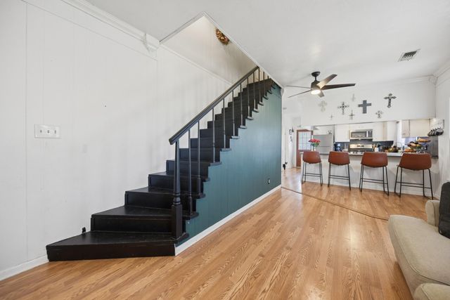 638 W Fisher Street, Bellville, TX 77418