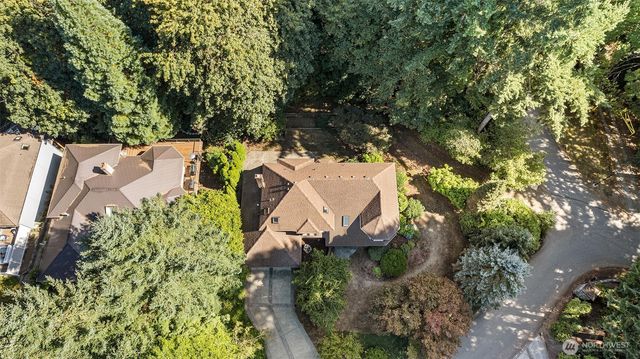 7240 Twin Cedar Lane SE, Tumwater, WA 98501