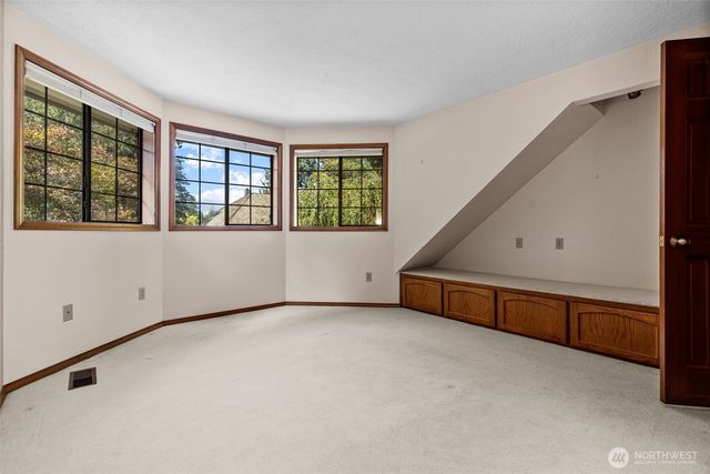 7240 Twin Cedar Lane SE, Tumwater, WA 98501