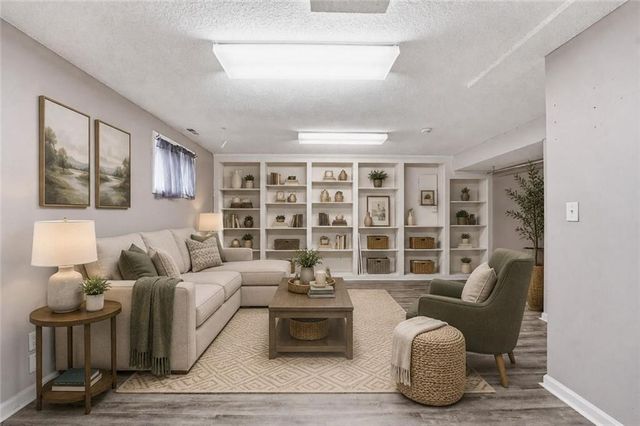 212 E Hansen Court, Independence, MO 64055