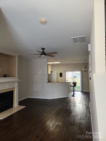 8705 Wandering Creek Way, Charlotte, NC 28227