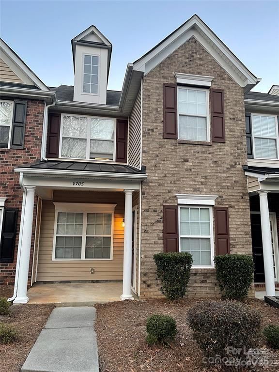 8705 Wandering Creek Way, Charlotte, NC 28227