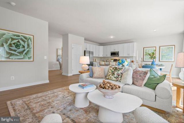 4 EDDY RD, Inwood, WV 25428