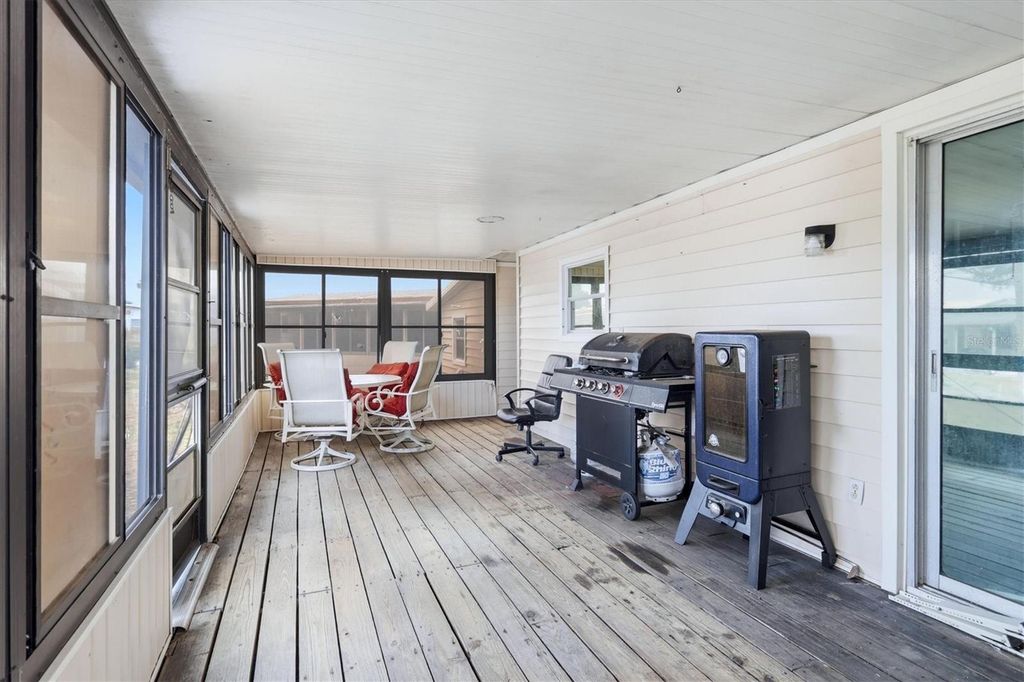 Image 16 of property listing at 6710 36TH AVENUE E 181, Palmetto, FL 34221
