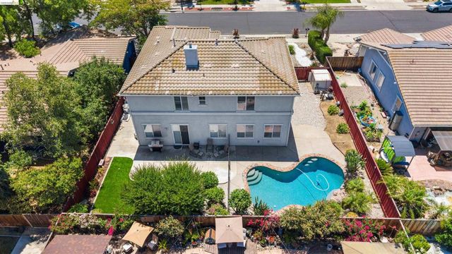 647 Macadamia Ct, Brentwood, CA 94513