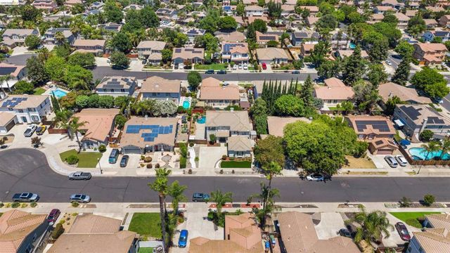 647 Macadamia Ct, Brentwood, CA 94513