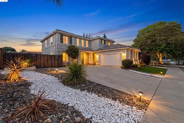 647 Macadamia Ct, Brentwood, CA 94513
