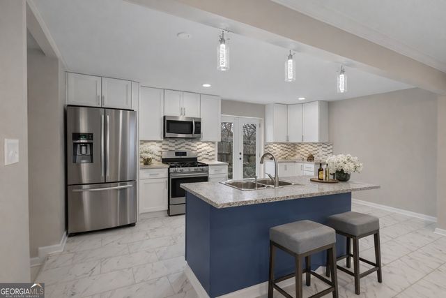 2529 Ryne Street NW, Atlanta, GA 30318