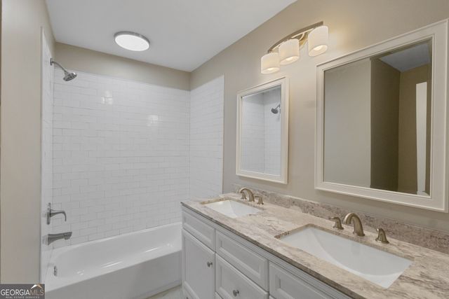 2529 Ryne Street NW, Atlanta, GA 30318