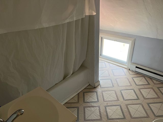 658 Old West Central St. 0, Franklin, MA 02038