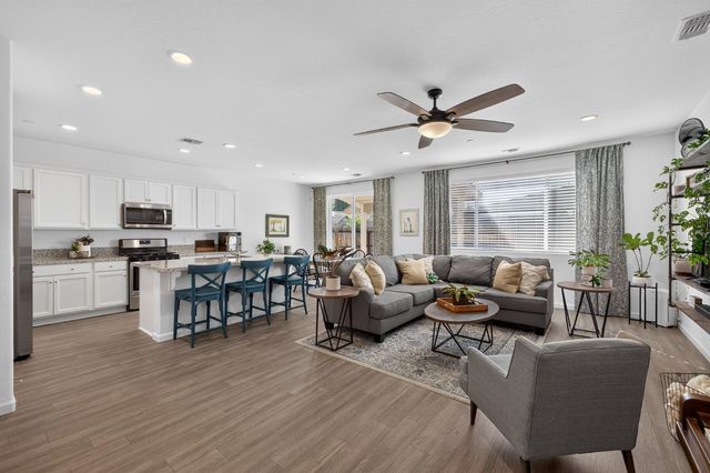 6729 E Yale Avenue, Fresno, CA 93727