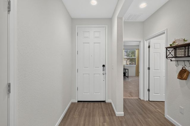 6729 E Yale Avenue, Fresno, CA 93727