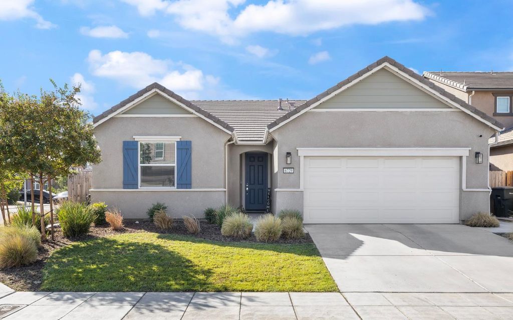 Image 1 of property listing at 6729 E Yale Avenue, Fresno, CA 93727