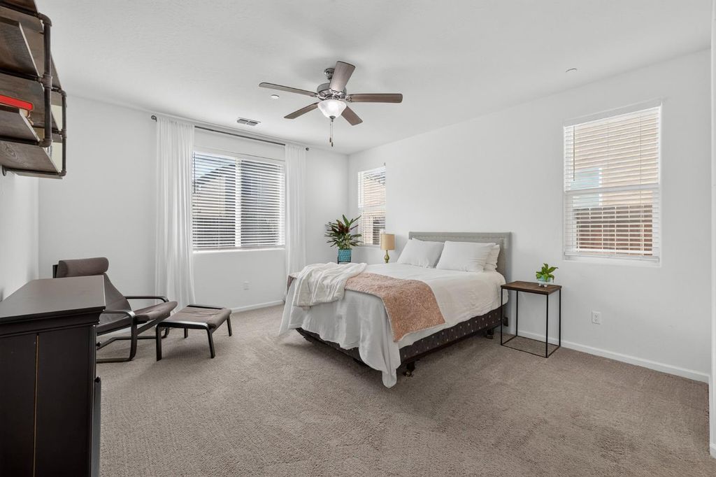 Image 23 of property listing at 6729 E Yale Avenue, Fresno, CA 93727