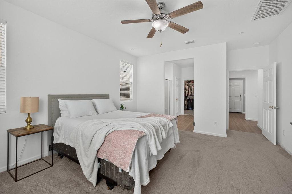 Image 24 of property listing at 6729 E Yale Avenue, Fresno, CA 93727
