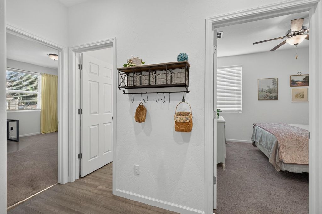Image 29 of property listing at 6729 E Yale Avenue, Fresno, CA 93727