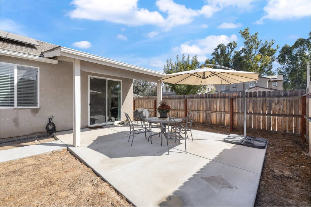 Image 37 of property listing at 6729 E Yale Avenue, Fresno, CA 93727