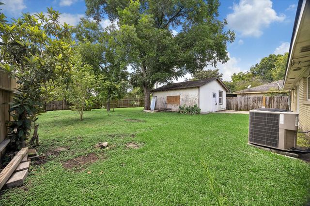 9315 Glen Shadow Drive, Houston, TX 77088