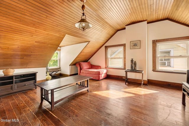 5 N Main Avenue, Albany, NY 12203