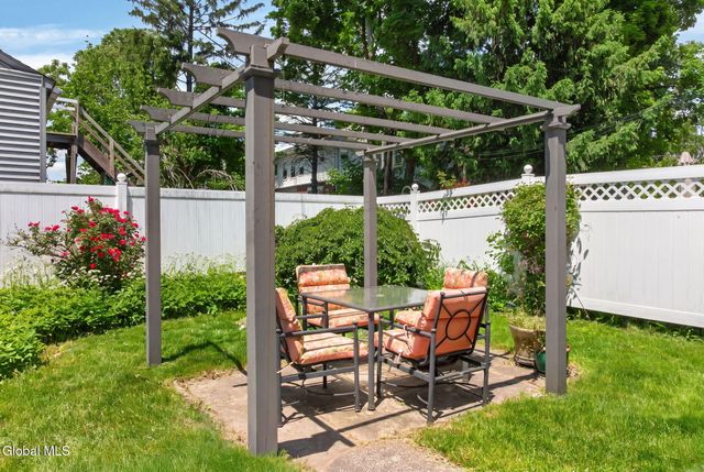 5 N Main Avenue, Albany, NY 12203
