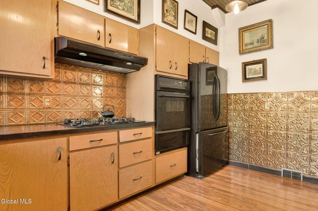 5 N Main Avenue, Albany, NY 12203