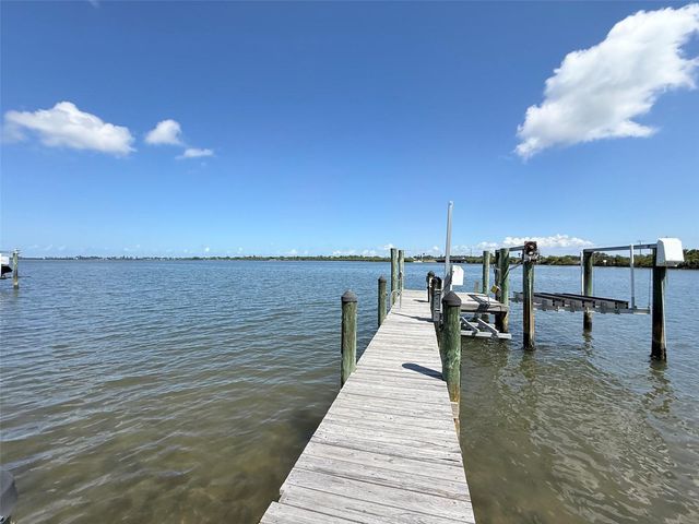 5539 2ND AVENUE CIRCLE W, Palmetto, FL 34221
