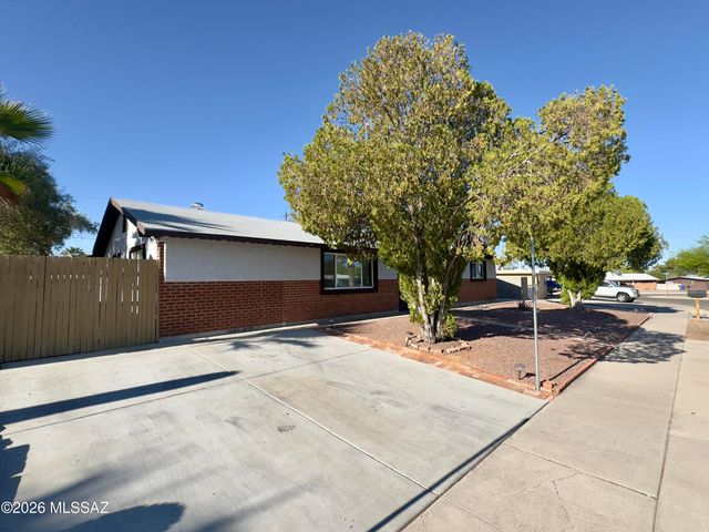 7312 E 20th Street, Tucson, AZ 85710