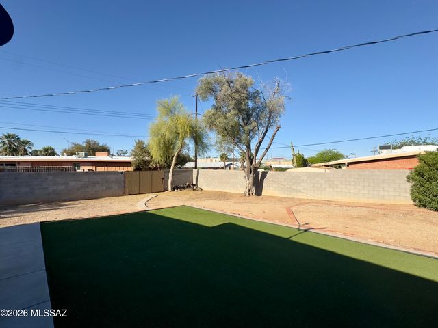 7312 E 20th Street, Tucson, AZ 85710