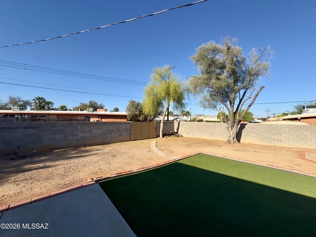 7312 E 20th Street, Tucson, AZ 85710