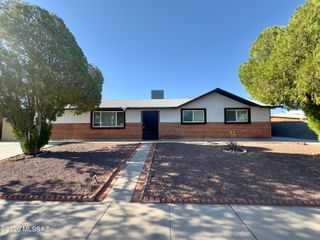 7312 E 20th Street, Tucson, AZ 85710
