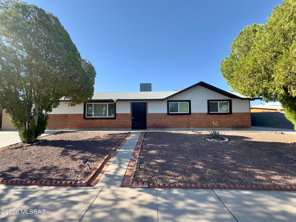 7312 E 20th Street, Tucson, AZ 85710