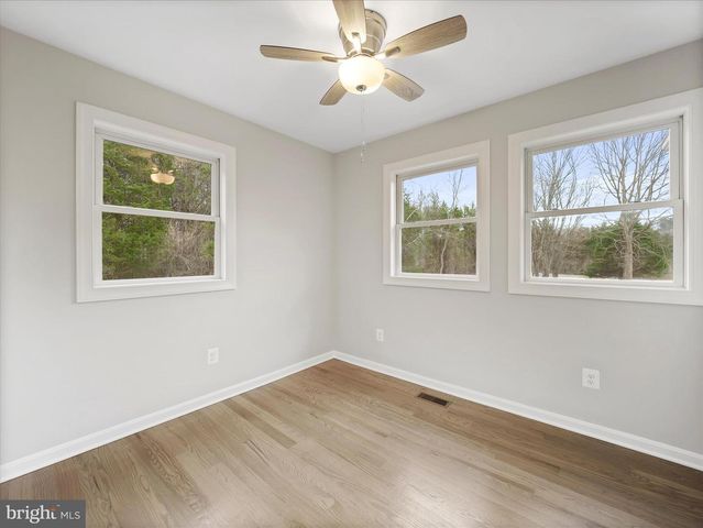 75 SOUTHERN DR, Strasburg, VA 22657