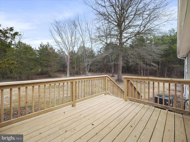 75 SOUTHERN DR, Strasburg, VA 22657