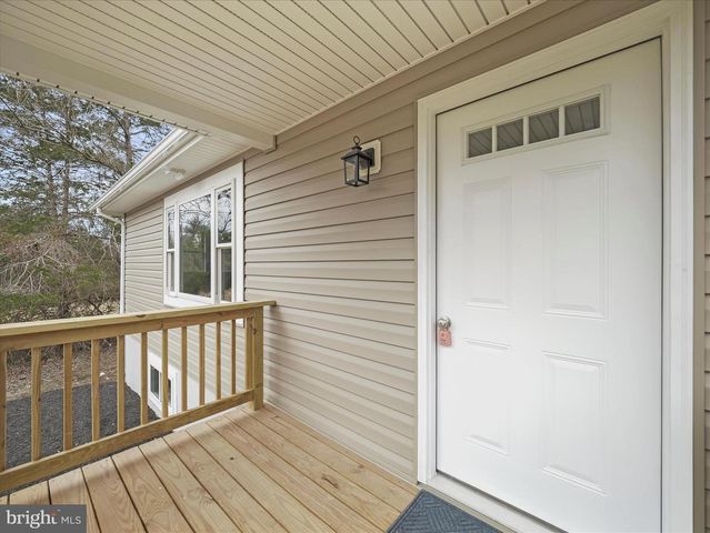 75 SOUTHERN DR, Strasburg, VA 22657